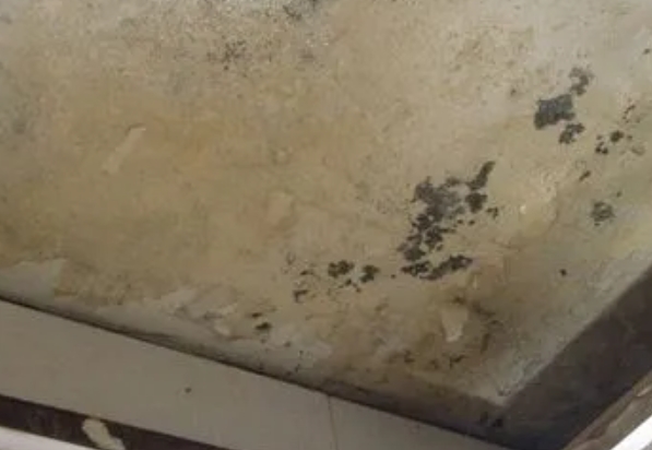 荥阳阳台漏水维修公司分享下荥阳卫生间渗水维修需要注意哪些问题。